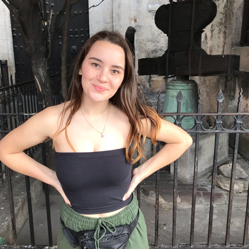 Meet your Posher, Emily